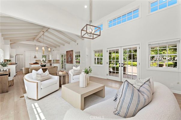 Interior, Kitchen, Living room, Pendant Lights, Recessed Lighting, Wooden Beams, Wood Texture Flooring