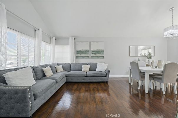 Chandelier, Dining room, Interior, Living room, Pendant Lights, Wood Texture Flooring