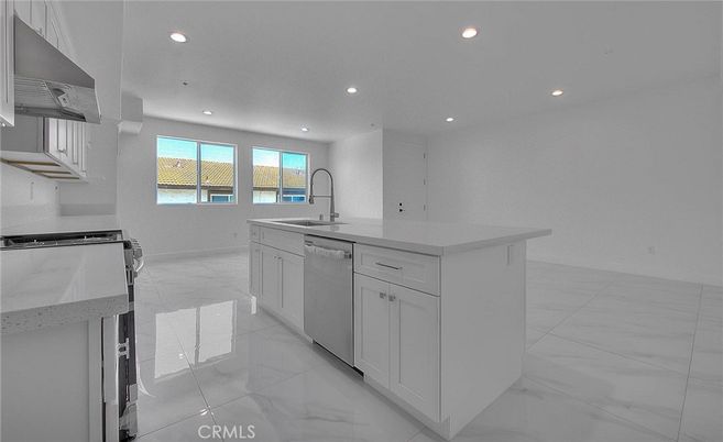 Interior, Kitchen, Marble, Recessed Lighting