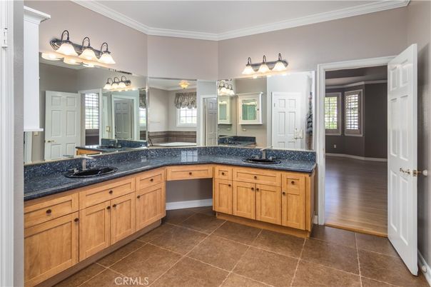 Bathroom, Dual Sink Vanities, Interior, Wood Texture Flooring