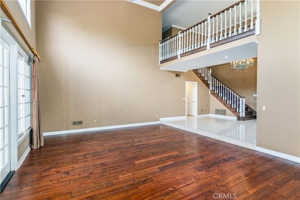 Chandelier, Empty room, Interior, Wood Texture Flooring