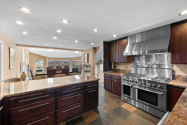 Dining room, Interior, Kitchen, Recessed Lighting, Stainless Steel Appliances