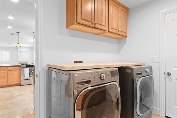 Interior, Pendant Lights, Recessed Lighting, Washer