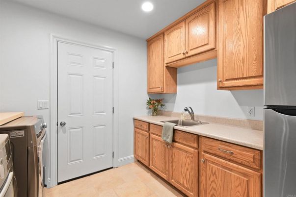 Interior, Recessed Lighting, Washer