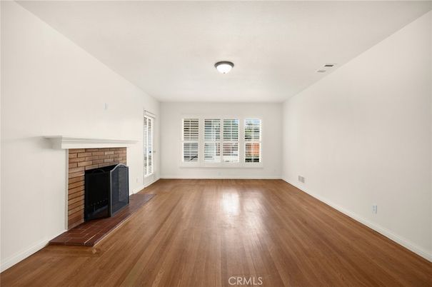 Empty room, Fireplace, Interior, Wood Texture Flooring