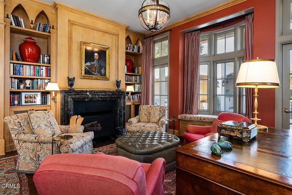 Fireplace, Interior, Living room