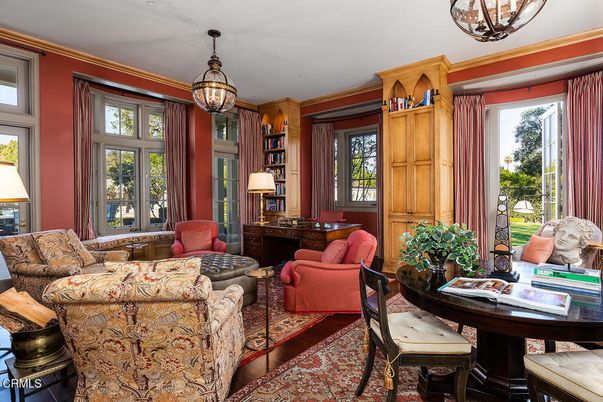 Dining room, Interior, Living room, Pendant Lights, Wood Texture Flooring