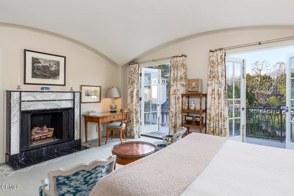 Bedroom, Fireplace, Home Office, Interior