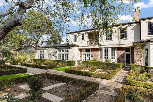 Exterior, Facade, Brick Facade, French Provincial