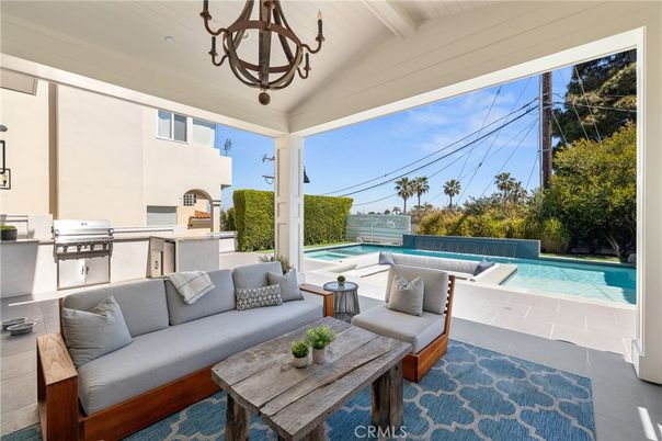 Chandelier, Exterior, Pool