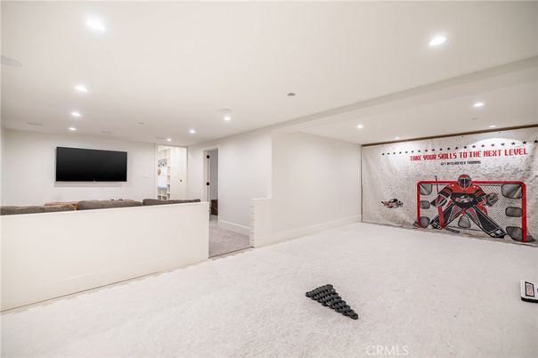 Fitness Equipment, Interior, Recessed Lighting