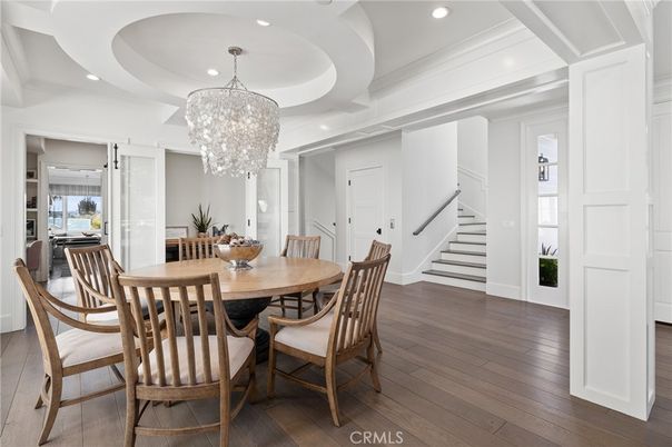 Chandelier, Dining room, Interior, Recessed Lighting, Wood Texture Flooring
