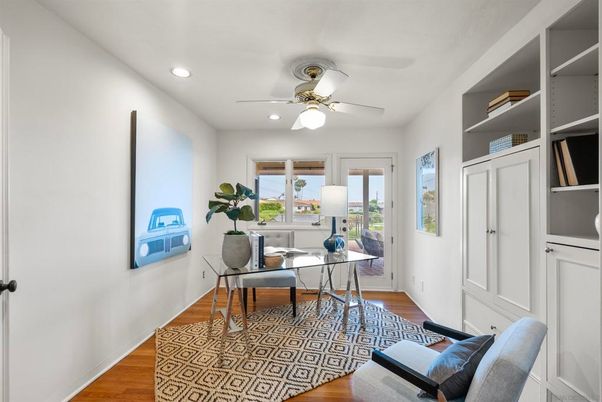 Home Office, Interior, Recessed Lighting, Wood Texture Flooring