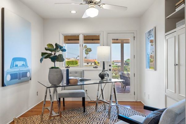 Home Office, Interior, Recessed Lighting, Water, Wood Texture Flooring