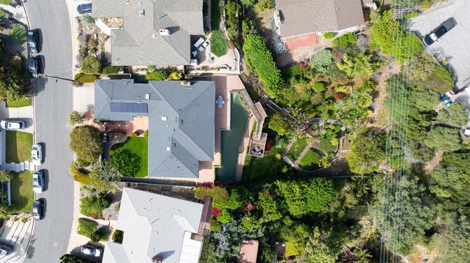 Exterior, Drone