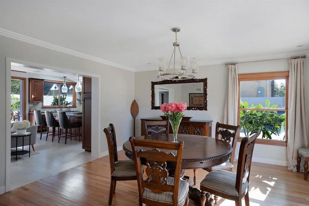 Chandelier, Dining room, Interior, Pendant Lights, Wood Texture Flooring