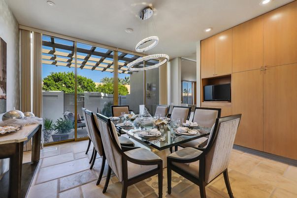 Dining room, Interior, Pendant Lights, Recessed Lighting