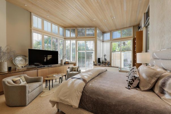 Bedroom, Interior, Living room, Recessed Lighting, Wooden Ceilings