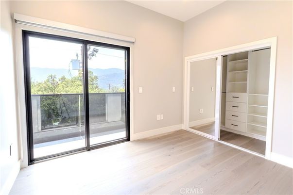 Empty room, Interior, Walk-in Closets, Wood Texture Flooring