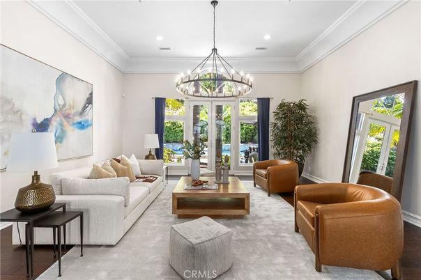 Interior, Living room, Pendant Lights, Recessed Lighting, Wood Texture Flooring