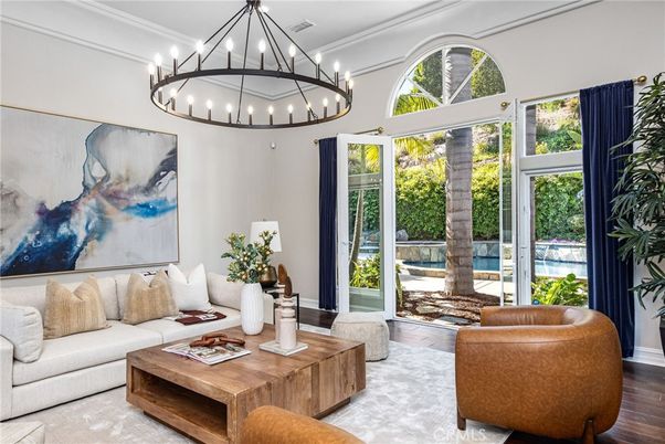Chandelier, Interior, Living room, Pendant Lights, Wood Texture Flooring