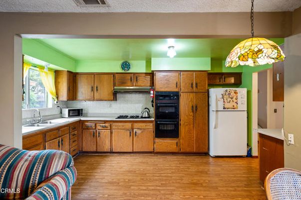 Interior, Kitchen, Pendant Lights, Wood Texture Flooring