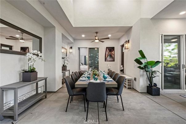 Dining room, Interior, Recessed Lighting