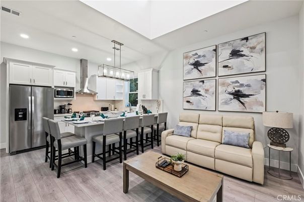 Dining room, Interior, Kitchen, Living room, Pendant Lights, Recessed Lighting, Stainless Steel Appliances, Wood Texture Flooring