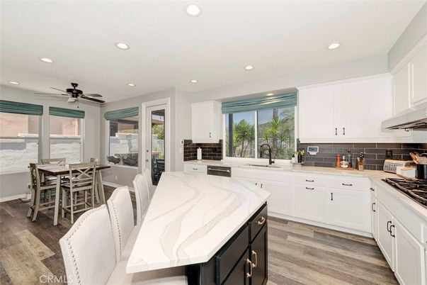 Dining room, Interior, Kitchen, Recessed Lighting, Wood Texture Flooring