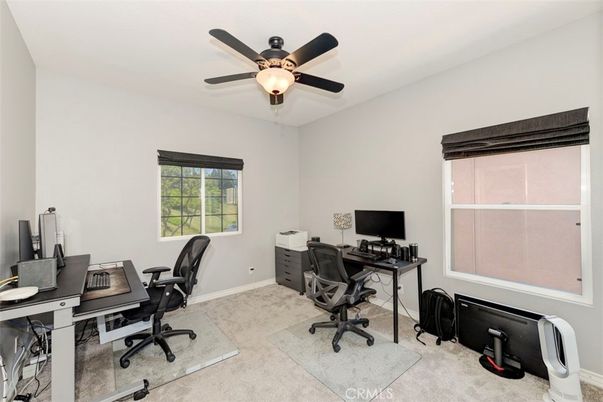 Home Office, Interior