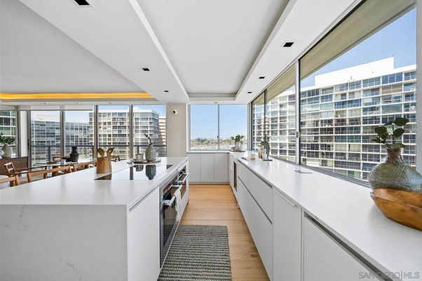 Interior, Kitchen, Recessed Lighting, Water, Wood Texture Flooring