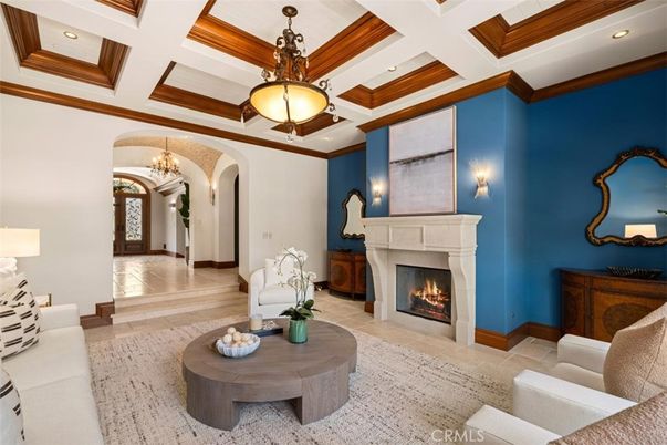 Chandelier, Fireplace, Interior, Living room, Pendant Lights, Recessed Lighting