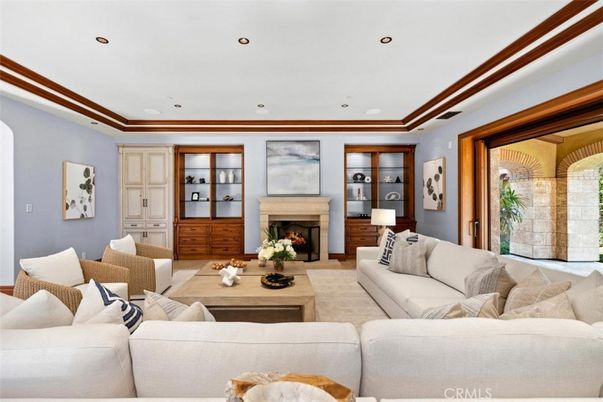 Fireplace, Interior, Living room, Recessed Lighting