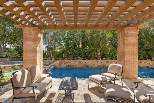 Exterior, Fireplace, Pool