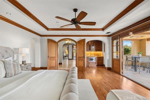 Dining room, Interior, Kitchen, Recessed Lighting, Wood Texture Flooring