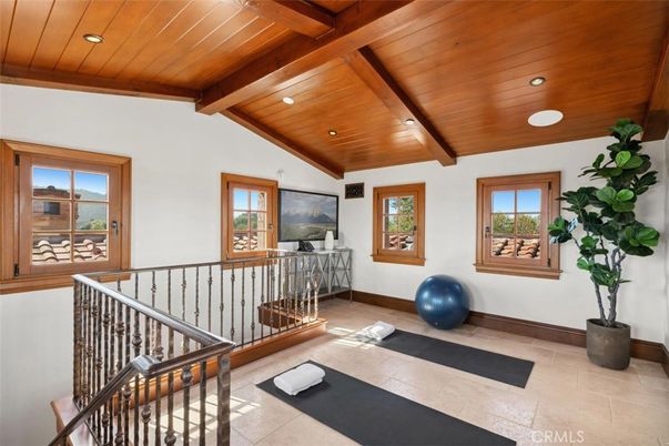 Fitness Equipment, Interior, Recessed Lighting, Wooden Beams, Wooden Ceilings