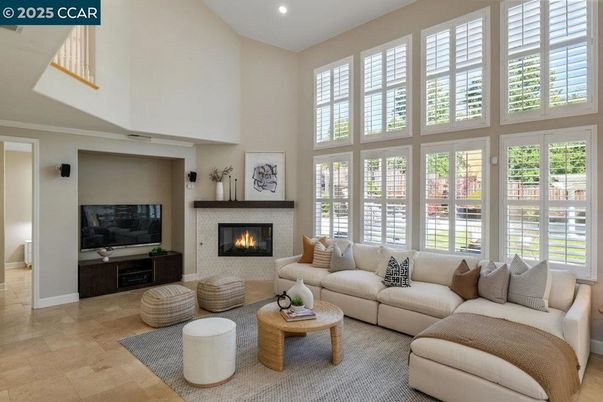 Fireplace, Interior, Living room, Recessed Lighting