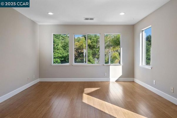 Empty room, Interior, Recessed Lighting, Wood Texture Flooring