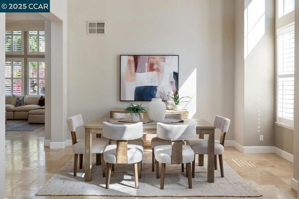 Dining room, Interior