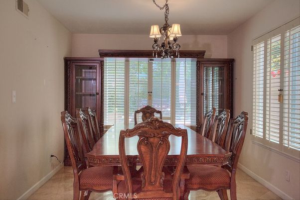 Chandelier, Dining room, Interior