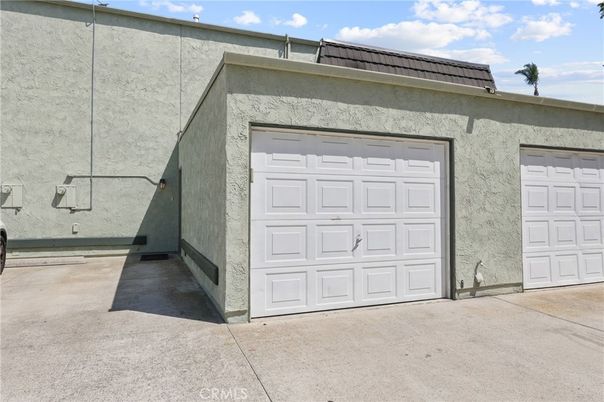 Detached Garage, Exterior