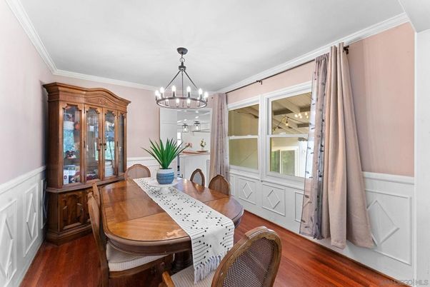 Chandelier, Dining room, Interior, Wood Texture Flooring