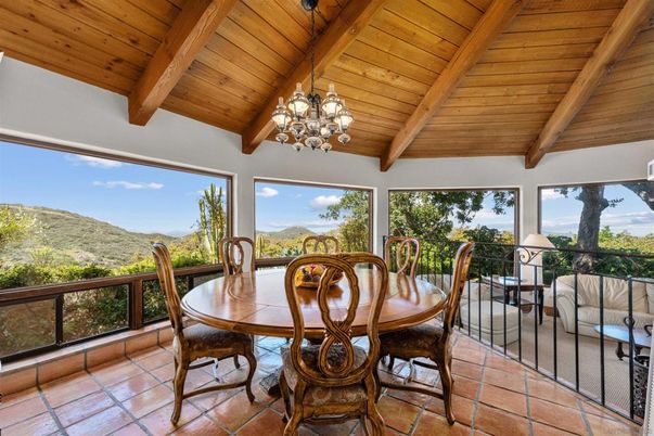 Chandelier, Dining room, Interior, Wooden Beams, Wooden Ceilings