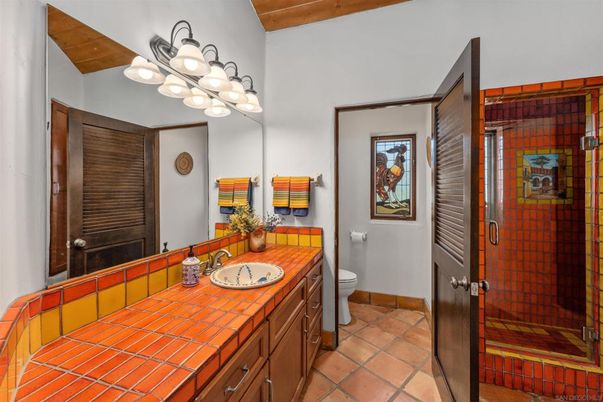 Bathroom, Interior, Tile Countertops