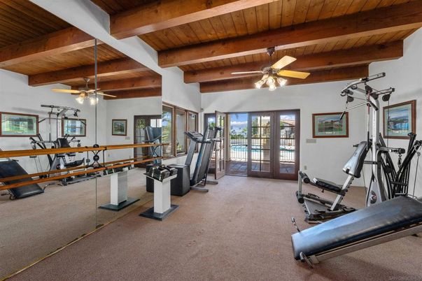 Fitness Equipment, Interior, Wooden Beams, Wooden Ceilings