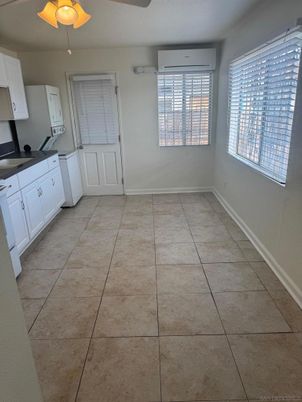Empty room, Interior, Kitchen