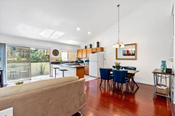 Dining room, Interior, Kitchen, Living room, Pendant Lights, Recessed Lighting, Wood Texture Flooring