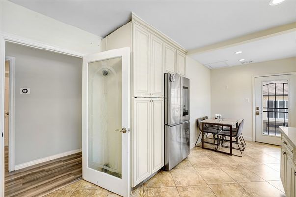 Dining room, Interior, Kitchen, Recessed Lighting