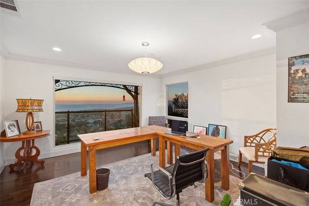 Home Office, Interior, Recessed Lighting, Water, Wood Texture Flooring
