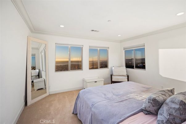 Bedroom, Interior, Recessed Lighting, Water